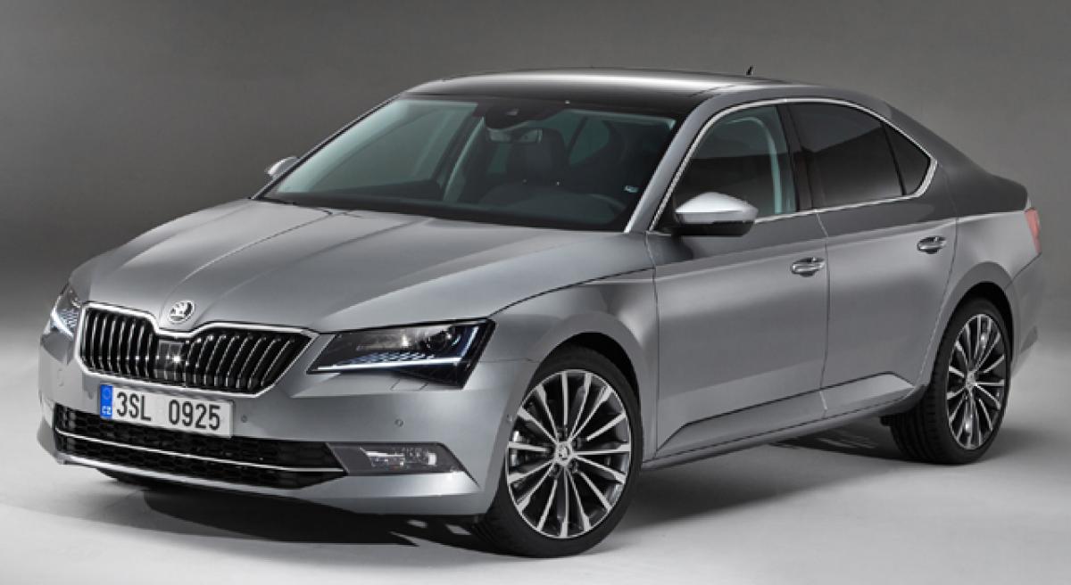 2016 Skoda Superb caught testing in India for the first time